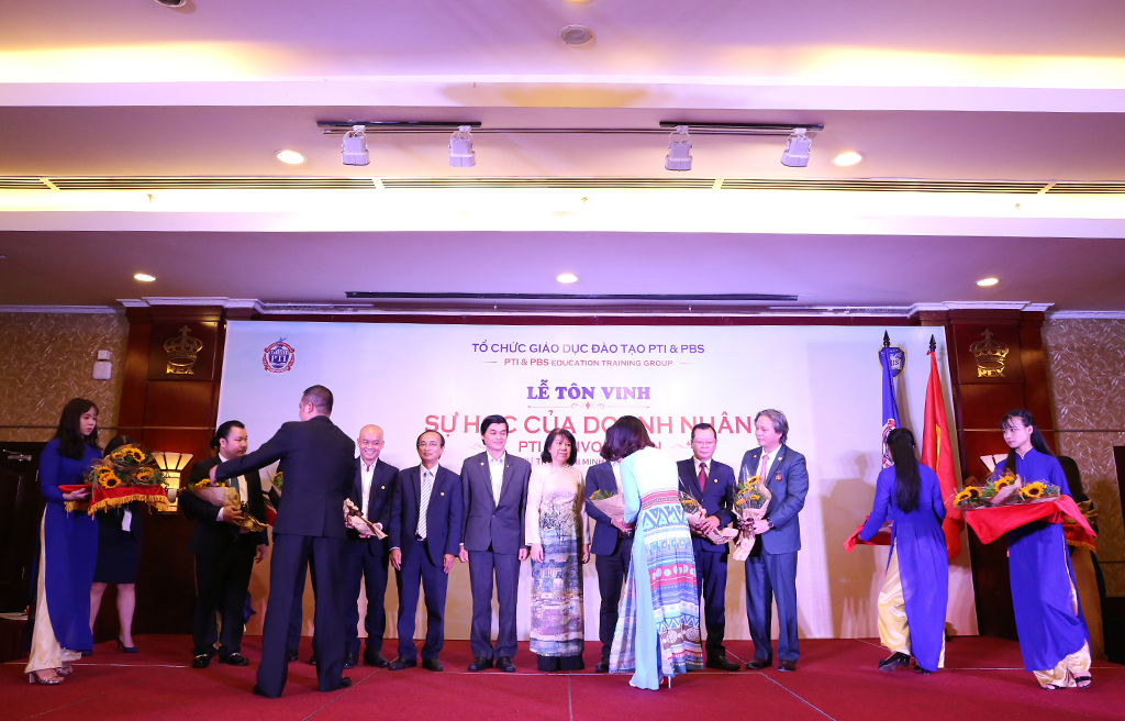 Dịch vụ chụp ảnh sự kiện doanh nghiệp tại Thái Nguyên uy tín